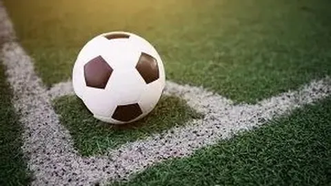 王刚公开澄清与年轻妻子年龄差距，否认每月花费巨额传闻