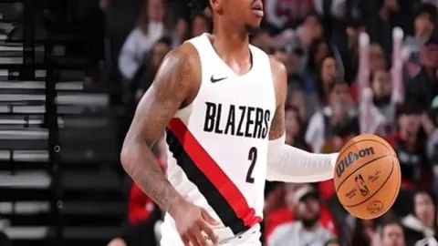 “亚洲杯乒乓球男单三四名决赛：林诗栋迎战林昀儒，精彩瞬间盘点”